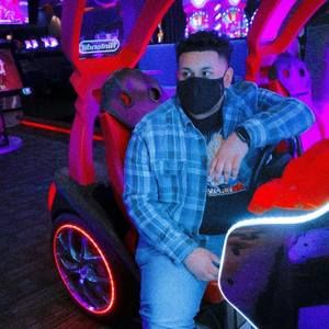 Meet your Posher, Jose